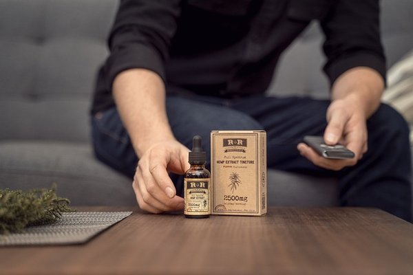 Comment choisir son CBD bio ? Nos astuces pour faire le bon achat